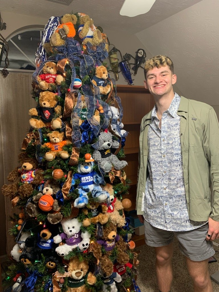 JGElmore10's tweet photo. Happy Birthday CJ! This guy makes me so proud! His body and luck have taken a beating this year....Stitches &amp; head blow for New Years🤦😩- but he inspires me daily! Love you! https://t.co/FIeBjFfmnf