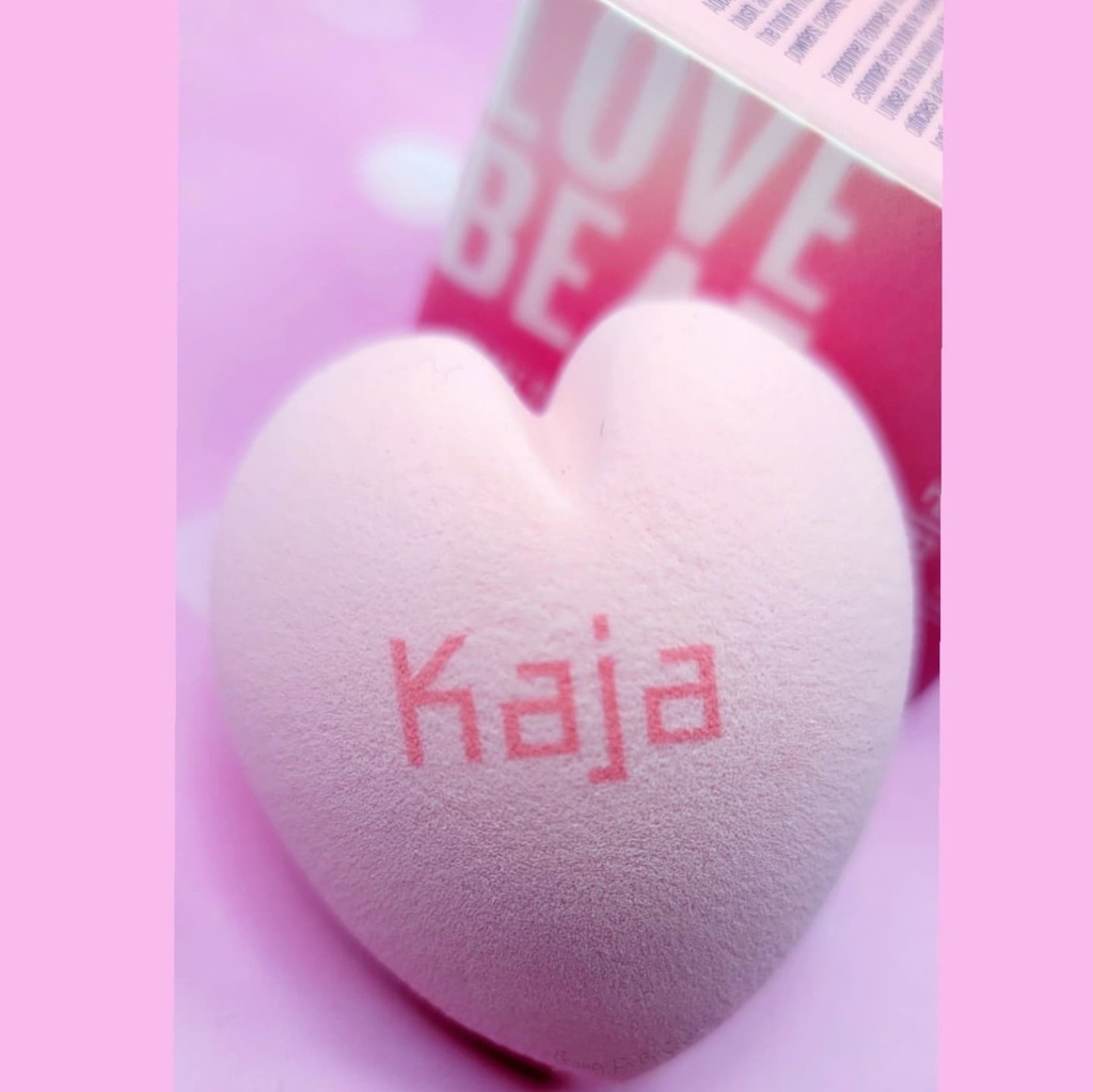 BtyFxByCeleste's tweet image. 💫CLOSER LOOK💫
SURPRISE KUTIES 🤭
I finally purchased the @kajabeauty #LoveBeat Heart-Shaped  #BlendingSponge ($12) online @sephora

💕 KAJA's Love Beat is a heart-shaped makeup sponge with a soft and ultra-plush texture with unique edges to help blend … instagr.am/p/CYSca-LLIUE/