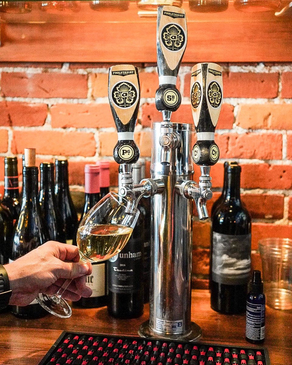 Wine is officially the best way to warm up this winter! There’s always some Proletariat favorites on tap at Public House 124! 🍷🍷🍷

Find them in Downtown Walla Walla! #ProletariatWineCompany #VisitWallaWalla #WAwine