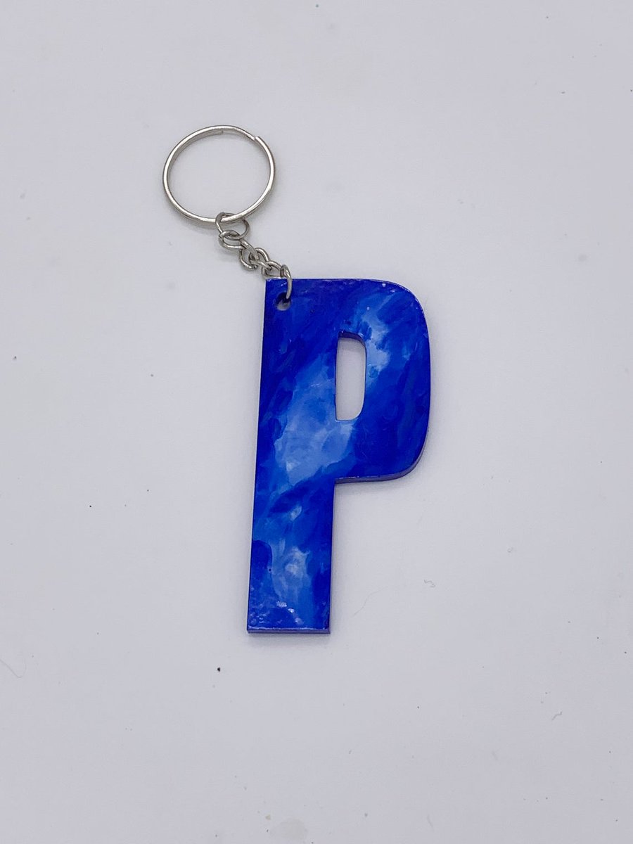 annimae9's tweet image. Initial Keychain, New Driver Gift, Keychain, P Keychain, Letter Keychain #careyshomecreations #initialkeychain #royalbluekeychain #newdrivergift #uniquekeychain #accessoriesgift #handpaintedonetsy #alcoholinks #uniquegifting  etsy.me/3mSIn6H