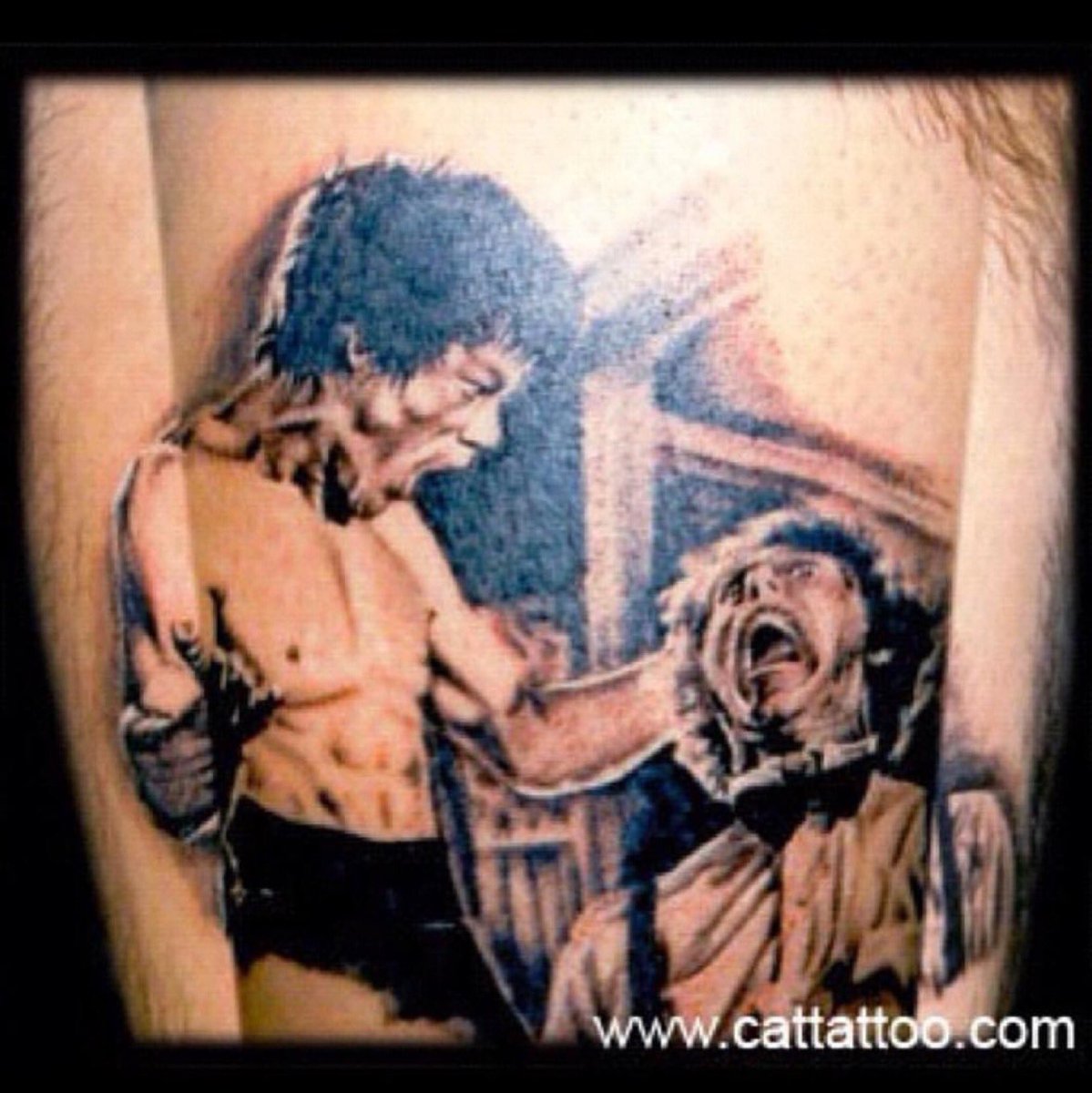 Bruce Lee(Chen Zhen) Tattoo Delivers the Death👋🏽Blow to Robert  Baker(Petrov) in \, image size:1199x1200