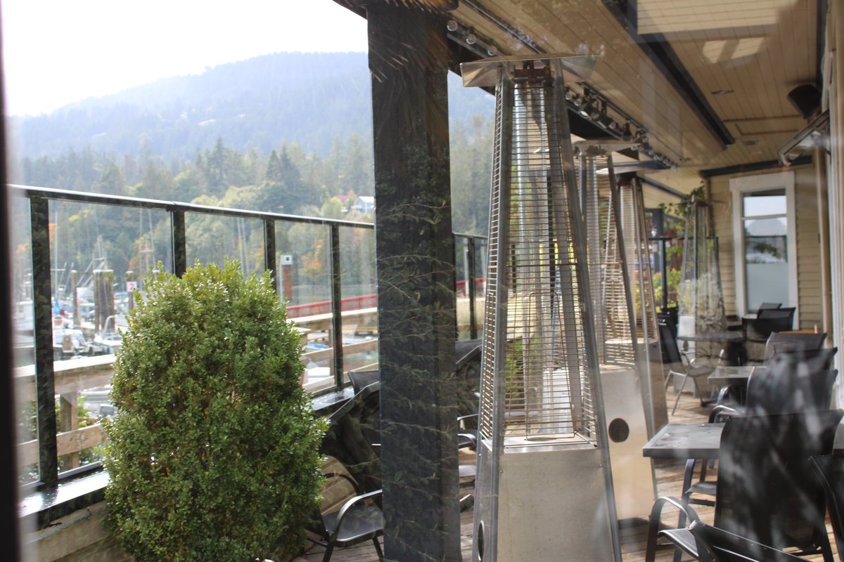 Member Monday - Today's Featured Member is Auntie Pesto's Cafe and Restaurant, a great waterfront dinner location! Located at 115 Fulford-Ganges Rd, the restaurant is open for dinner only, 4:30 - 9:30 Wednesday to Sunday. Check it out!