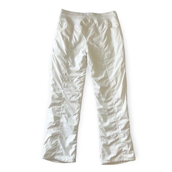 So good I had to share! Check out all the items I'm loving on <a href="/Poshmarkapp/">Poshmark</a> #poshmark #fashion #style #shopmycloset #framedenim #lululemonathletica: posh.mk/BIBqrp1Xwmb
