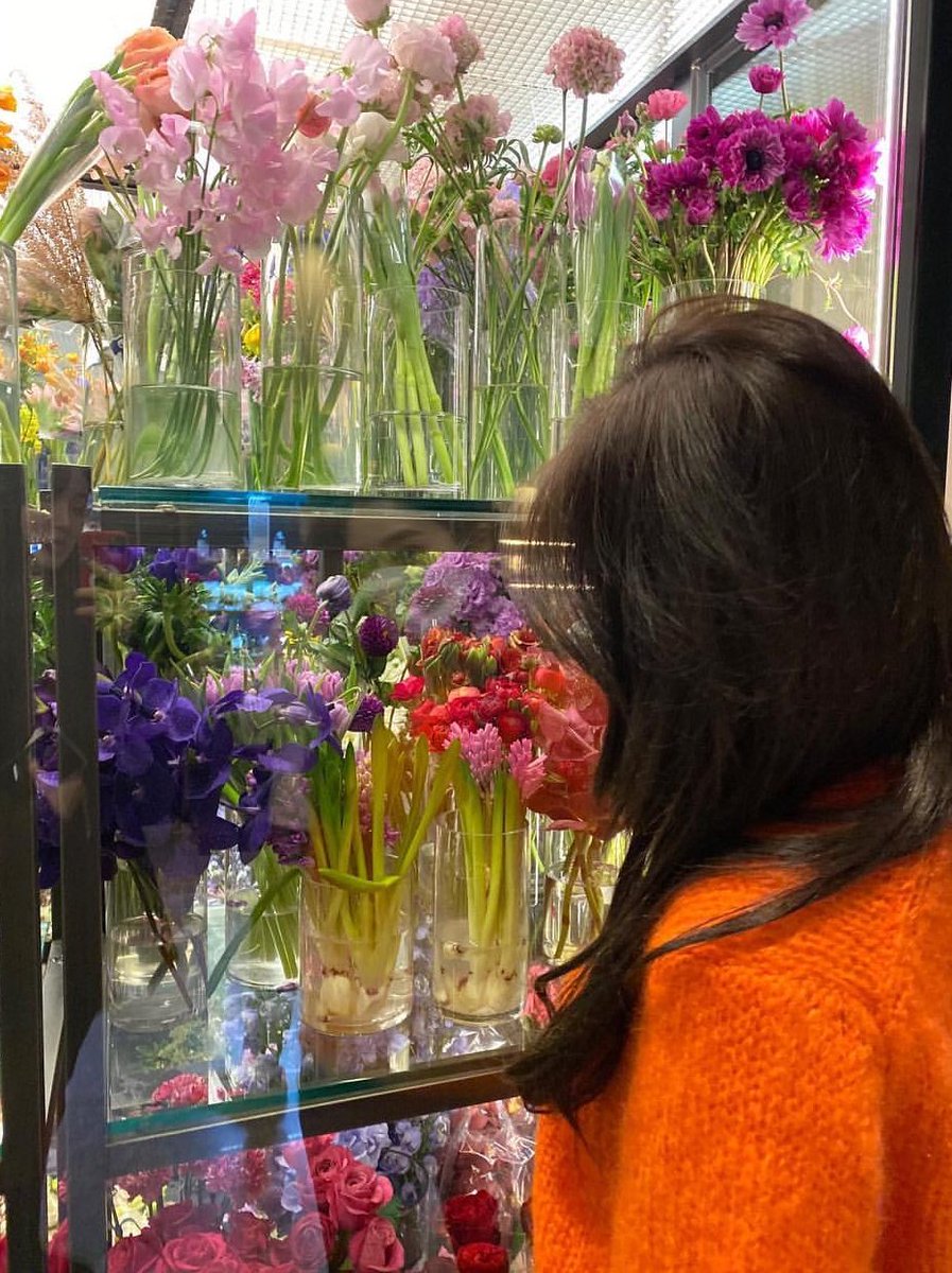 withloverene's tweet photo. We should be planting seeds of both love and flowers instead we plant hate. Good morning! 🧡 https://t.co/3f8JcW00CG
