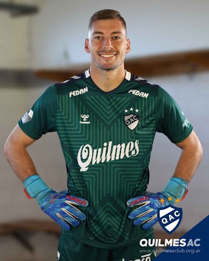 matierrecalde's tweet photo. 🚨#PrimeraNacional ⚠️#Quilmes
⚽🧤Matías Castro y Martín Perafan, en la mira de Chino Benítez
🗣YA HUBO CONTACTOS CON AMBOS
🔜Las negociaciones c/Matías Budiño SE ENCAMINARON
⛔Terminó la reunión c/Chapu Braña: responde en unos días
📻⌚Mañana a las 11am c/@sebakerle en @radiofmq https://t.co/thMZWY2pDH