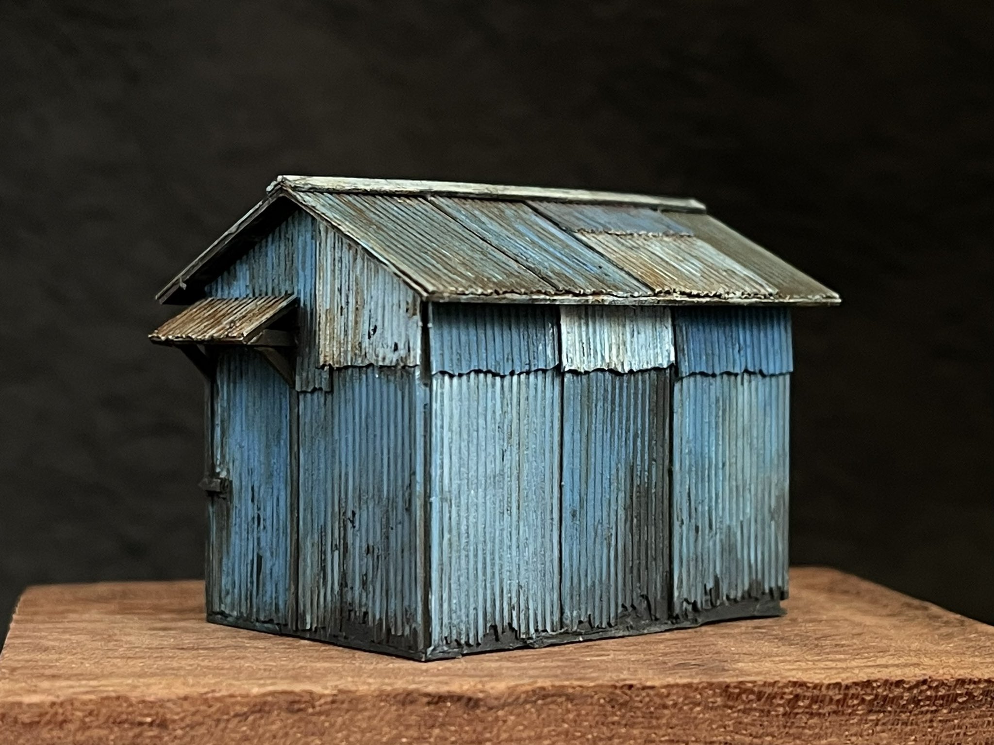 アイウエヲ 梅桜堂 1 80 トタン小屋完成しました 余ったシートでドア周りを少し追加工作し シンプルに仕上げてみました いやーサビサビにすると ペーパークラフトとは思えませんね笑 T Co Xezoqrmtys Twitter アイウエヲ 梅桜堂 1 80 トタン小屋完成しました 余ったシートでドア周りを少し追加工作し シンプルに仕上げてみました いやーサビサビにすると ペーパークラフトとは思えませんね笑 T Co Xezoqrmtys Twitter