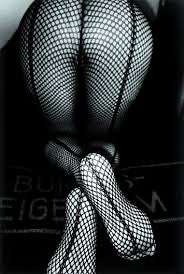 cfritolemon's tweet photo. Daido Moriyama tights photographs🖤 big inspo. #independentstudies https://t.co/rGZ0UGbTvz