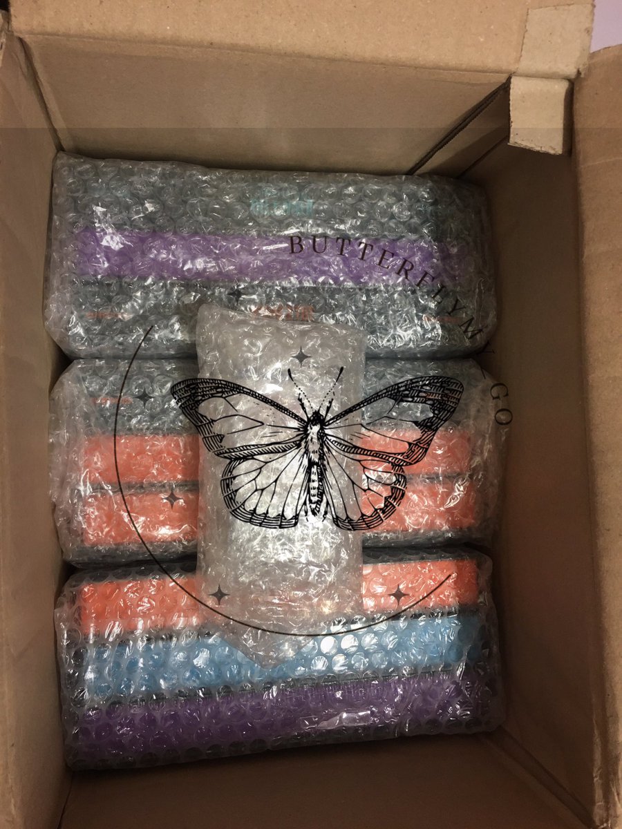 ButterflyMY_GO's tweet photo. π¦ #Butterfly_Updates
Enhypen Luckydraw R1 Arrival! https://t.co/kPfJFa2Z9z