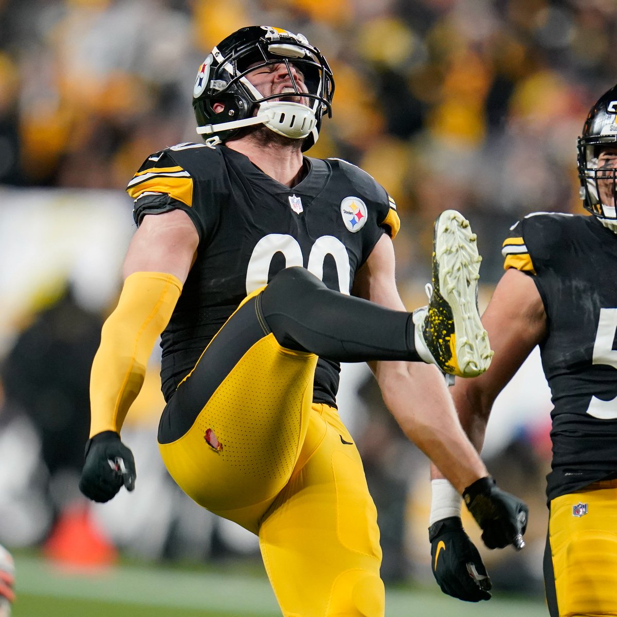 NFL's tweet photo. 3 sacks away from tying the single-season record.

Can @_TJWatt do it? #HereWeGo https://t.co/2wEjAUrxWz