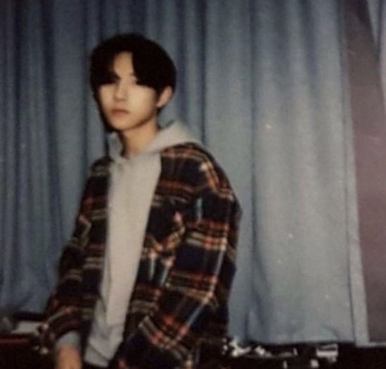 akingpaghinga's tweet photo. "Polaris"

A #renjun filo au 

The stars aligned to create a masterpiece. A moon shine's to light up the world at it's darkest. And a sun bright up the world to bring life. But a woman saved Renjun and taught him how to love, embrace and appreciate. https://t.co/TFOUdFaBKL