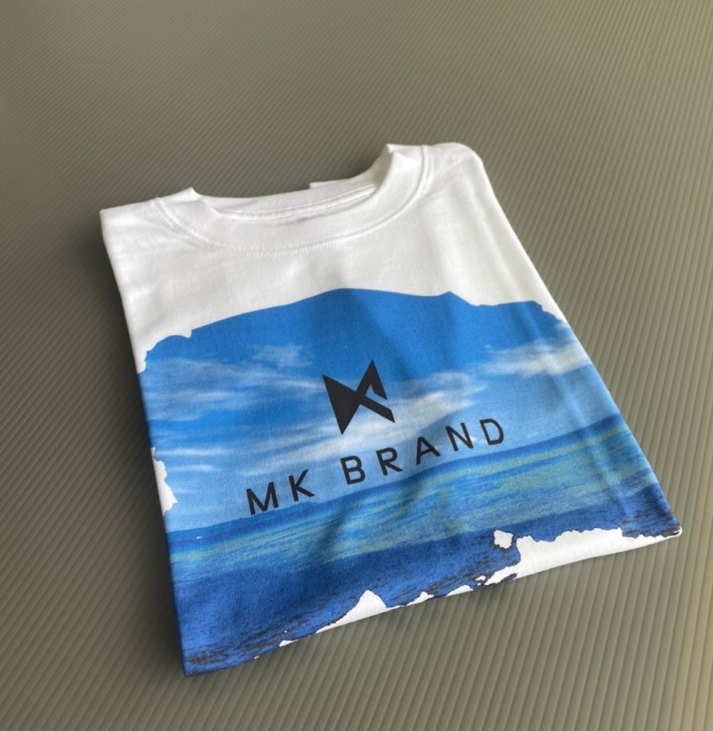 MKBRAND385's tweet photo. 【新年のお年玉プレゼント企画🎁】

応募期間2022/1/4〜1/9まで
当選された方には、直接DMを送らせて頂きます❗️

🏝MKBRAND オリジナルTシャツプレゼント
🐠1名様に画像のTシャツをプレゼントします（※サイズはSサイズになります）

応募方法
1️⃣ @MKBRAND385 をフォロー
2️⃣このツイートをRT https://t.co/gMDVNQ8Fzf