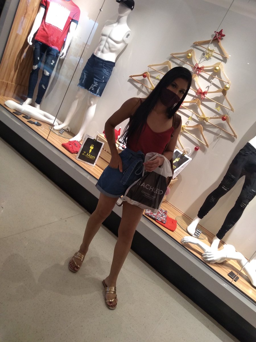 catmoonofc's tweet photo. Amo um shopping 🥰 https://t.co/2RlSHX67NV