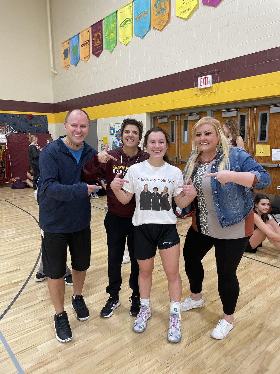 Holiday Fun Still Going On For Spoilers as Coach <a href="/jamstallard/">Jami Stallard</a> Secret Santa Gifted Senior <a href="/cabjorneby22/">Claire Bjorneby</a> Today 😂 #LoveMyCoachesShirt #GoodSport ❤️🎄👊🧑‍🎄🏀