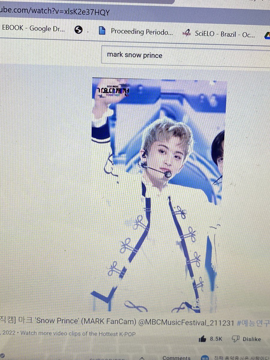 marktangerine's tweet photo. #timeMARK Snow Prince Streaming Chain! ❄️⛄️

https://t.co/WdsXNFeUT4

#findingMarkfs : 
@jjhloml @peachiemelon @MX82O @i4mwarklee 

#MARK #NCT마크 #마크직캠짱 !! https://t.co/PiY3Qi37z3