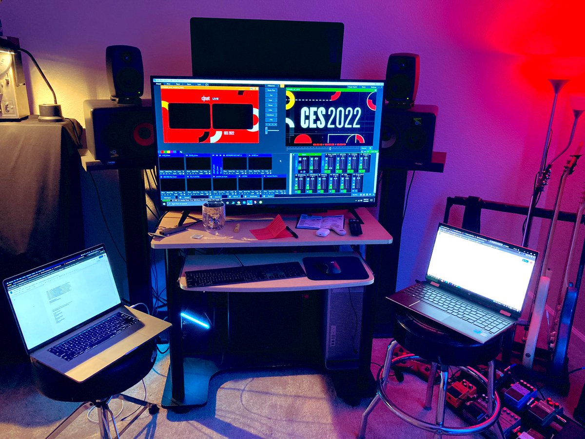 stephenbeacham's tweet photo. My setup for #CES this year.  Join us tomorrow morning [Tues] at 745am PT for @CNET’s live coverage of #CES2020 #CNETLive https://t.co/5wrVZ3SFzq