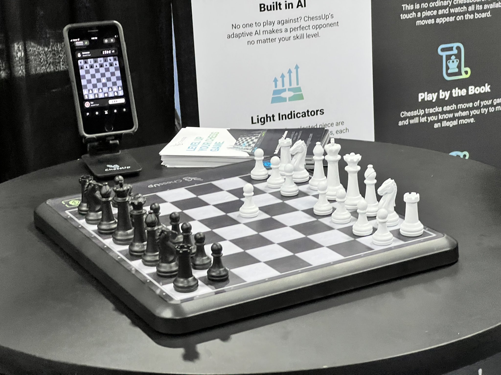 Playing on Chess.com with a Physical Chess Board! (ChessUp) 