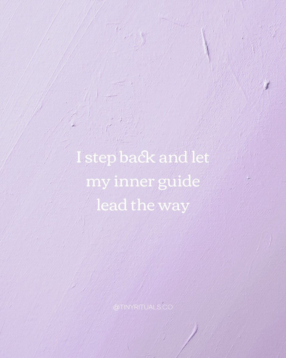 TinyRitualsCo's tweet photo. Begin to trust your intuition 😌🙏🏽 Comment a “💜” if you agree! https://t.co/qDJNoadvS6