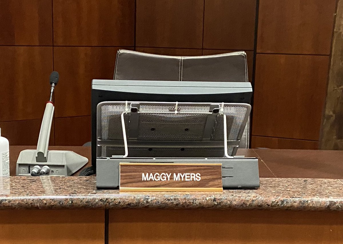 ForRadnor's tweet image. 