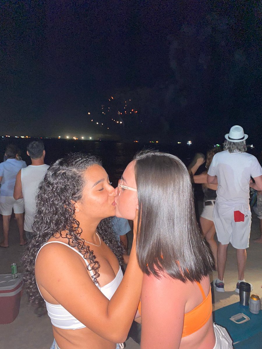 _alooap's tweet photo. EU DISSE SIMMM!!! 💍🤍 https://t.co/GzP1G8Wzfr