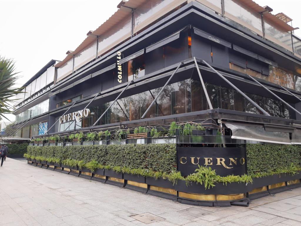 lavozdepolanco's tweet photo. Esta madrugada “EL CUERNO” retira estructura sobre Masaryk respetando “Ciudad al Aire Libre”y en solidaridad con vecinos de #Polanco Felicidades por su responsabilidad social! @mauriciotabe @Claudiashein @PPmerino https://t.co/8vsvBIFHeT
