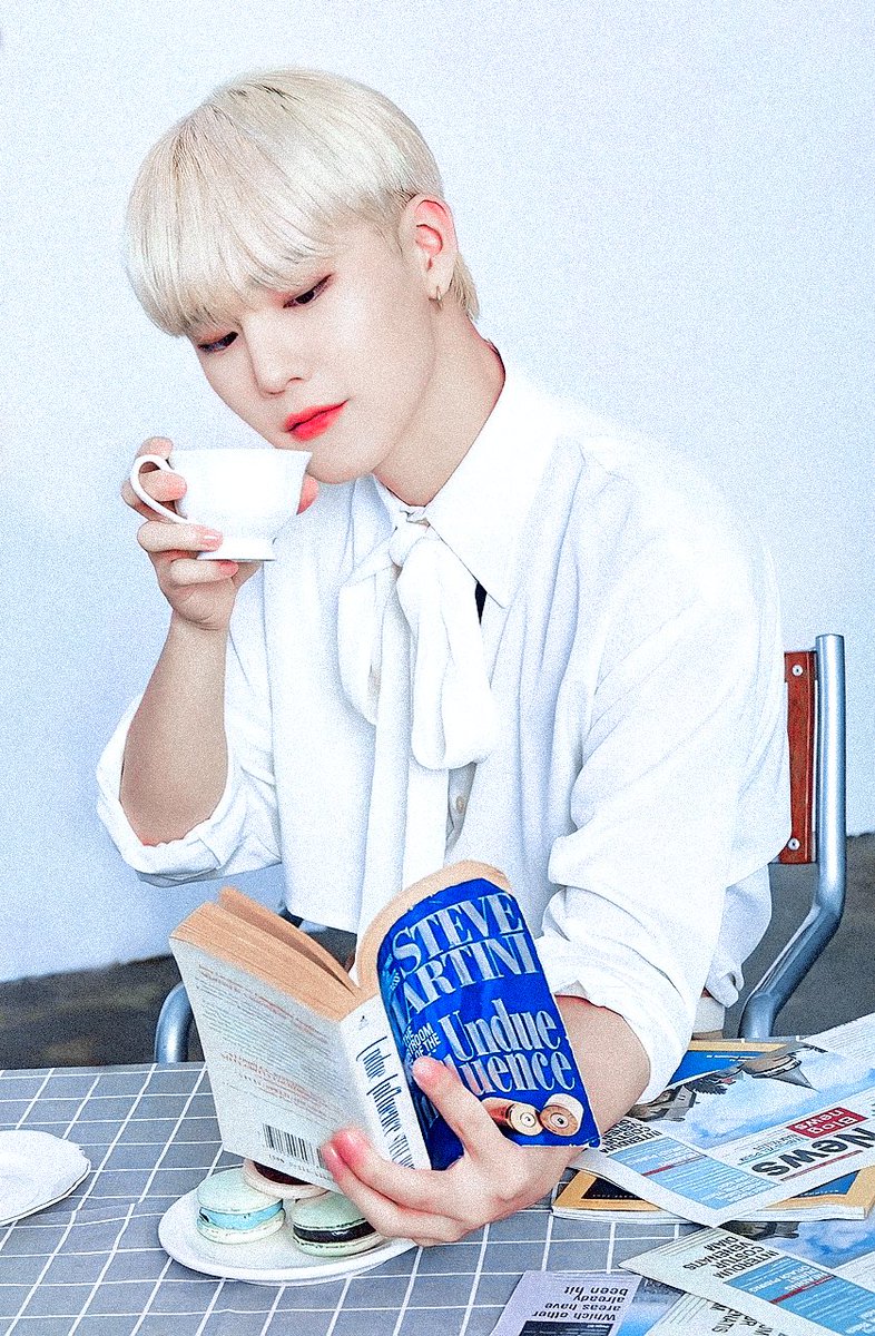 view_926's tweet photo. #CIX #승훈
220104 🐶📖 https://t.co/7IeltzOQEy