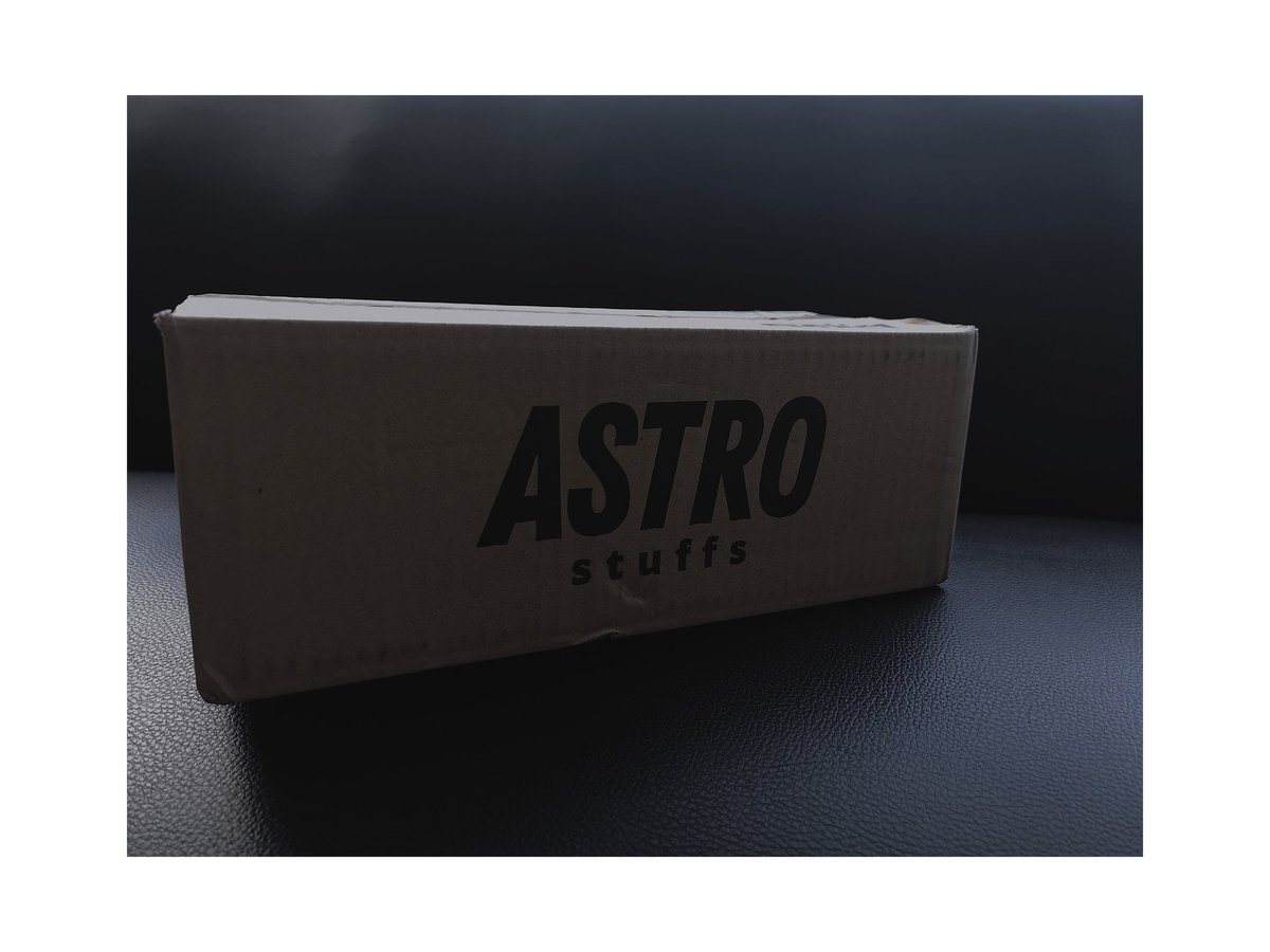 paokiat's tweet photo. Halo HNY2022 🖤🐯🍾 w/@Astrostuffs_TH finally I got it, but now waiting for white T-shirt &amp; Bag will soon receive. #astrostuffs #bbrightvc #astrostuffsTH #BrightVachirawit #ไบร์ทวิน https://t.co/L0UCGzkIqq