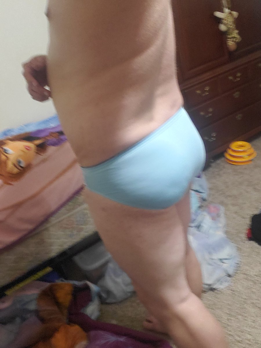 LiLTranzBootz's tweet photo. Pantie Color Of The Day!

Year 2, Day 2!

Todays color is a light blue almost teal 💙

Tune in tomorrow to see what color im wearing!!

#PCOTD #PantieColorOfTheDay https://t.co/l4lyzGBCOV