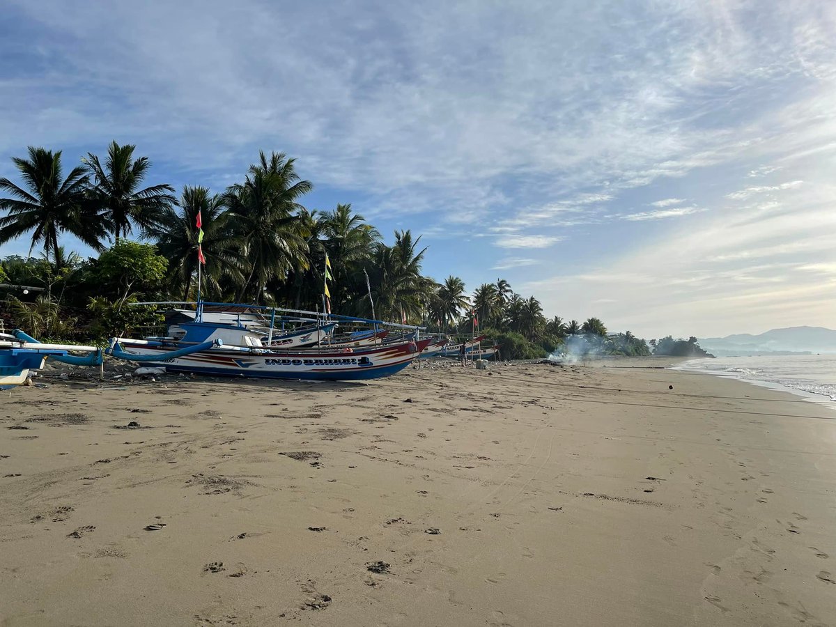 aegisinteraktif's tweet photo. Beach break on South Java Sea! #SUKABUMI #cisolok #beach #indonesia #java #holiday https://t.co/TiL7vcbZuo