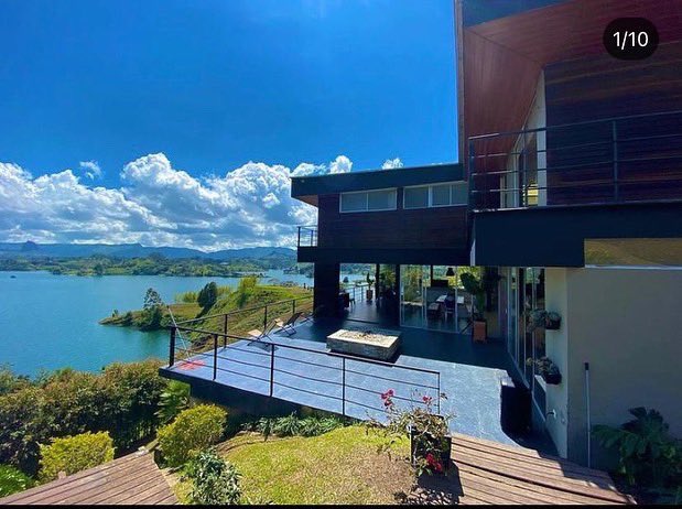 OpenFincas's tweet photo. Finca en Guatapé 

Último Puente de vacaciones  en finca! 

Celebra y disfrutar los primeros  días del año como mereces. En tranquilidad y rodeado de  la naturaleza en nuestras fincas. Últimas locaciones disponibles. Escríbenos y reserva  #LugaresPerfectosOpen 📲 3002765567 https://t.co/uZhRVAvNSp