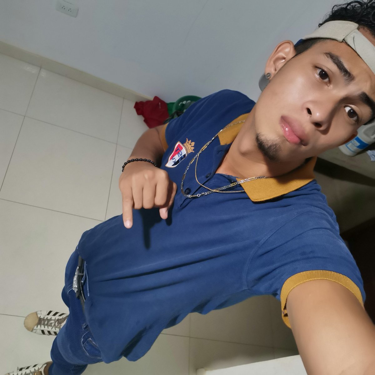 jhonnathanleon2's tweet photo. #NuevaFotoDePerfil https://t.co/a0o9qVauKX