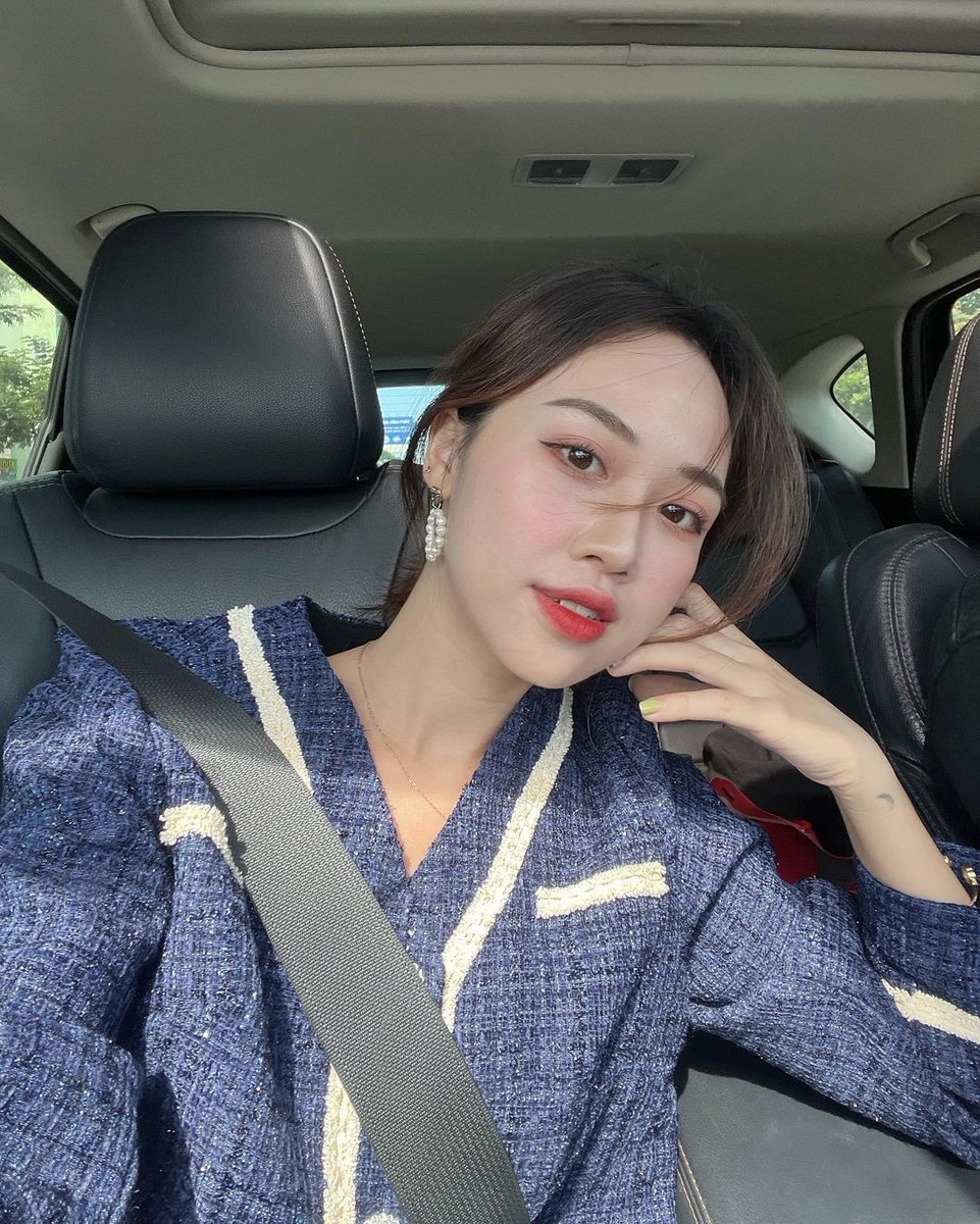 Lisa091100 tweet picture