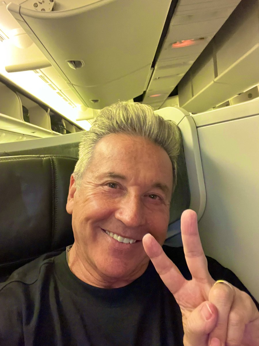 Se nos casa  #Ricky el soltero q nos quedaba.
Aquí voy a presenciar su pacto con #Stef,la maravillosa mujer q Dios tenía elegida para el desde antes de nacer.
Un matrimonio es más q eso,cuando uno se casa,pacta para siempre.
<a href="/MauYRicky/">Mau y Ricky</a> <a href="/stefroitmanok/">Stef Roitman 🇦🇷</a> #Argentina #RickyYStef