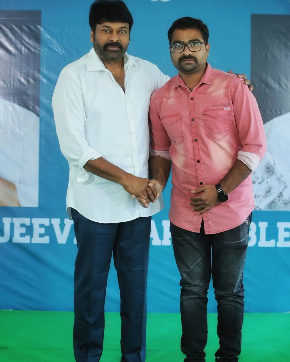 AnudeepSankoju's tweet photo. He is more sweeter and humble than I thought😍🥰
Absolutely a fan boy moment that will be cherished for lifetime 🎉🎊
 MEGA ⭐ @KChiruTweets

#megastarchiranjeevi #megastar #chiranjeevi #chiru #acharya #ramcharan #tollywood #fanboy #TeluguCinema https://t.co/rp1VhiRLvp
