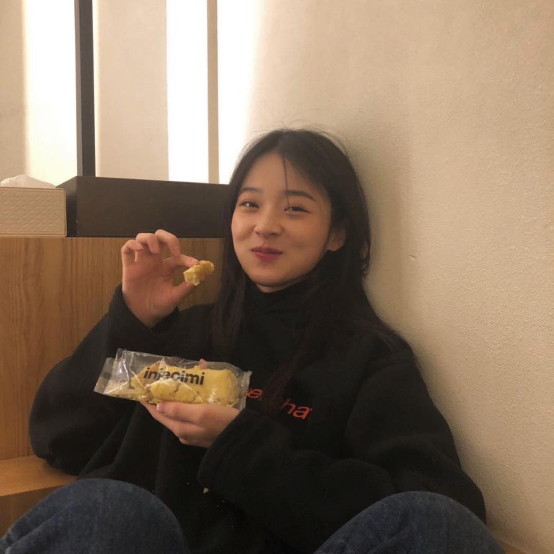 hxnjuulie's tweet photo. My favorite snack these days. Stay warm, precious souls! 🤍 https://t.co/9J6d0zmFkt