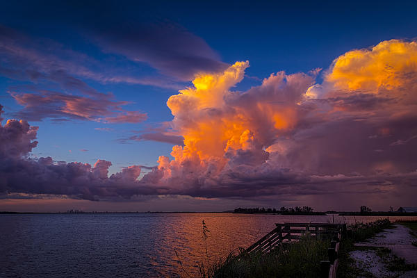 marvin_spates's tweet photo. New artwork for sale! - "Storm on Tampa" - https://t.co/2xxeIh6RgR @fineartamerica https://t.co/ap1k4paMLU