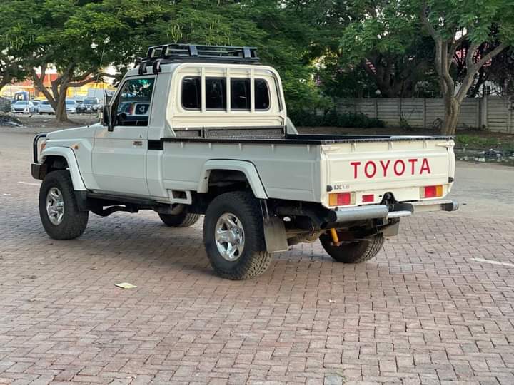 The_Dynamiter's tweet photo. My Dream Machine 🚍🛣️ https://t.co/xLVB0OG8Jw