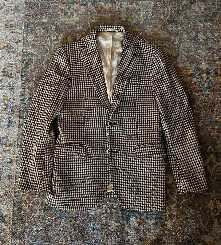 LDenicheurs's tweet photo. Regardez ce que j'ai trouvé, veste pied-de-poule marron en laine. #Taille46/36/S - Comme neuve - 40 €.

https://t.co/NvANd6PAt6 https://t.co/qkkKvL5gHl
