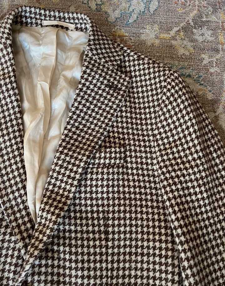 LDenicheurs's tweet photo. Regardez ce que j'ai trouvé, veste pied-de-poule marron en laine. #Taille46/36/S - Comme neuve - 40 €.

https://t.co/NvANd6PAt6 https://t.co/qkkKvL5gHl