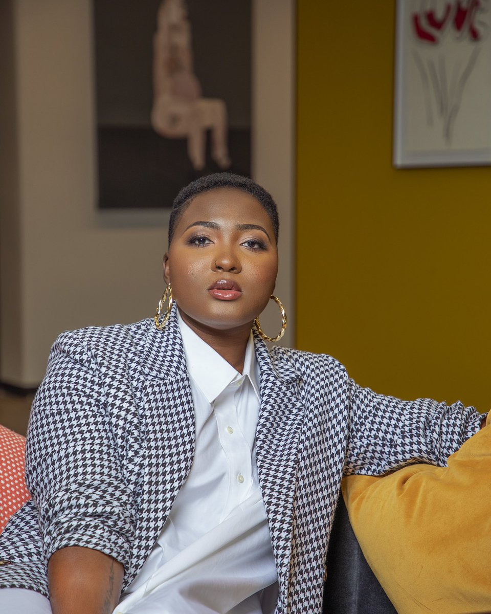 ✨ En ce début d’année j’aimerais vous présenter mes meilleurs vœux de santé, prospérité et de bonheur…
En 2022, je nous souhaite d’être pleinement NOUS 💕

#GoodVibesOnly