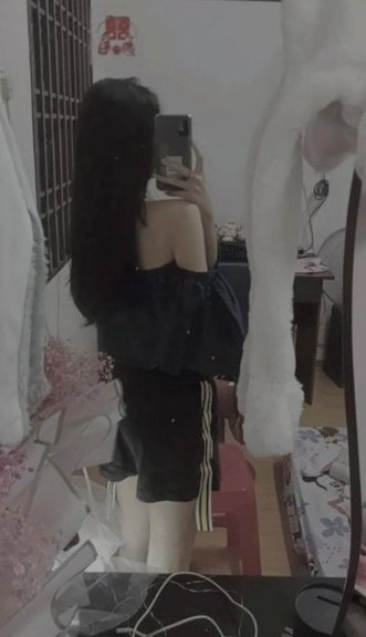 xinxin0130's tweet photo. 想被绑在床上，用尿水和精液把母狗浑身上下填的满满的，等到天亮时，用涂上春药的道具塞满骚逼和屁眼，大着肚子揣满尿和精液去上班，让母狗看起来就像怀孕了一样，没人知道母狗怀了一肚子尿
#母狗 #尿壶 #肉便器 https://t.co/tOe2CozyjN