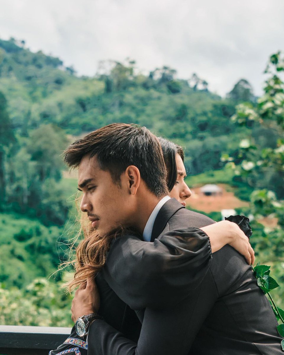 NorlilyM's tweet photo. Jujur ckp..mula2 aku rasa jalan cerita drama ni sama je dgn drama2 lain kat tv..but I'm wrong. Actually watak Amer @aedyxashraf yg menjadi tunjang kekuatan drama nie. Xpernah jumpa watak hero sebaik Amer! I'm so impressed!! Well done @aedyxashraf &amp; team #kisahcintakita 👍🏻👏🏻❤️💥 https://t.co/TECJAUYEwG