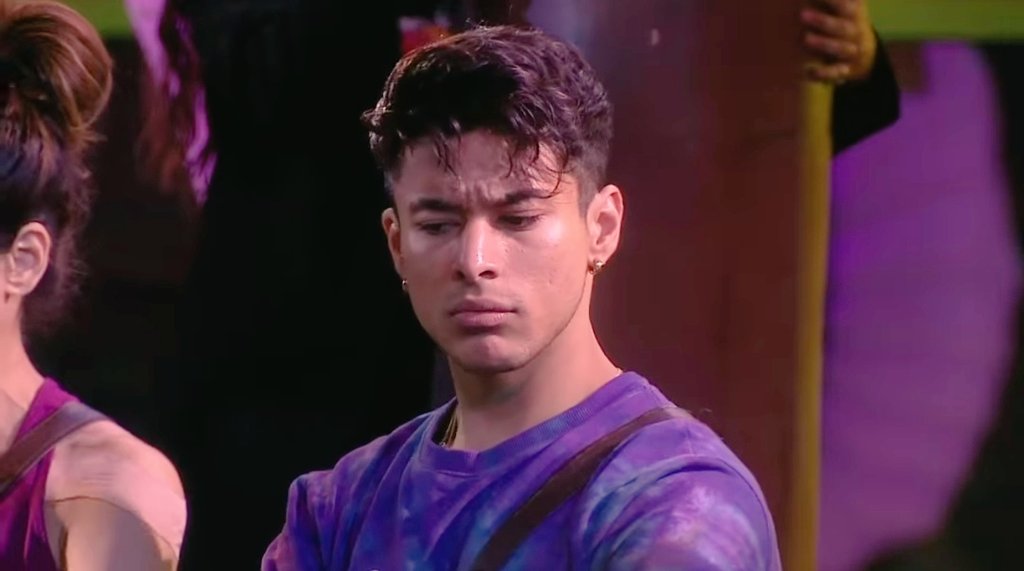 real_khabri_1's tweet photo. Who do you support in this Big Ugly Spat between #UmarRiaz &amp; #PratikSehajpal 

Like- Pratik
Retweet- Umar
Comment- Name

#BiggBoss15 https://t.co/i58ZbugASb