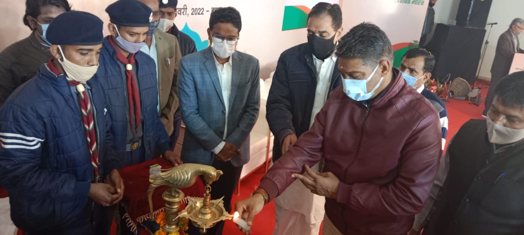 nihalchandindia's tweet photo. आज प्रादेशिक लोक सम्पर्क ब्यूरो सुचना एवं प्रसारण मंत्रालय, भारत सरकार द्वारा संचालित "नया भारत संकल्पित भारत सशक्त भारत" के अन्तर्गत नेहरू मेमोरियल राजकीय महाविद्यालय, हनुमानगढ़ मे "मल्टीमीडिया प्रदर्शनी 2022" का उद्घघाटन कर संचालित समारोह में शिरकत की। https://t.co/1nIk7AvA0O