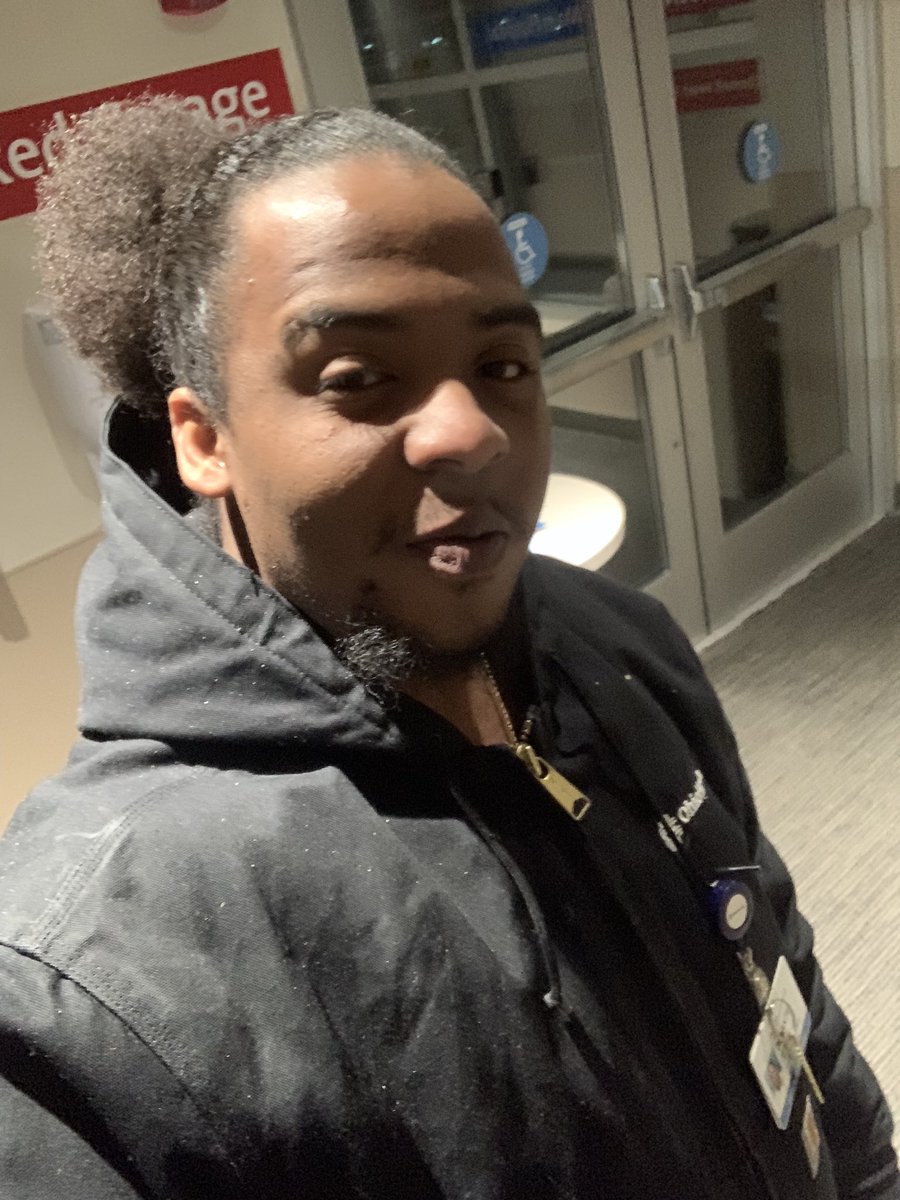 DevanteWhite14's tweet photo. Hey #TwitterFriends hope yโall having a good day in this #TittyTuesday donโt forget a #jointAday keeps the docs away https://t.co/IijVoycooS