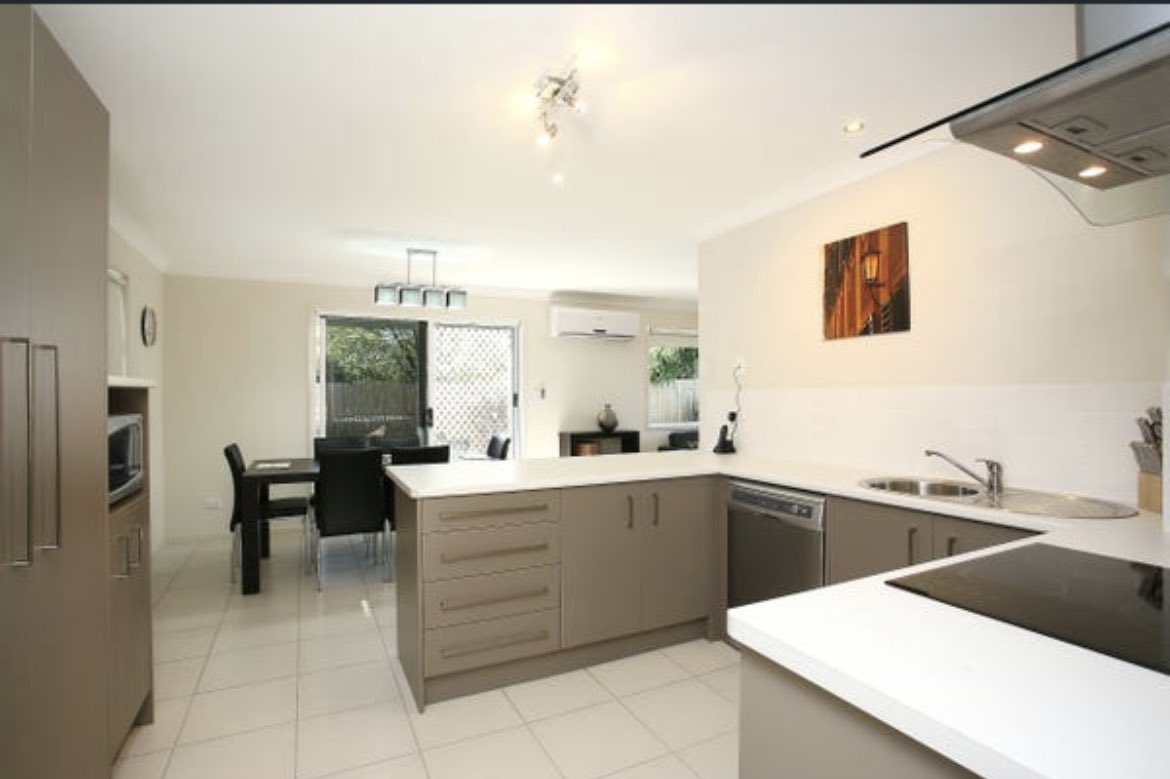 DiaperboyBen's tweet photo. Looking for a house mate to share house with. Preferably someone into diapers and under 40. You will have your own bedroom and bathroom. Parking is off street under carport. Location is Ipswich Queensland. Have posted add on https://t.co/TKCyrZjnku as well https://t.co/61XEPA3Wbx