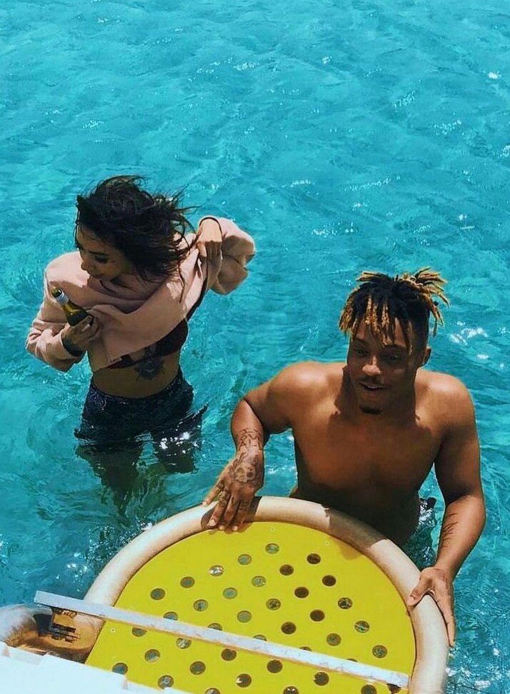 itsAllyWrld's tweet photo. Thank yourself😊💜 everyday for waking up and that you are breathing, value what you have while you still have it cause its not guaranteed that you will have it tomorrow. #foryall #LLJW #allyswrld #RestInPeace #4everlove https://t.co/oLyZuDamUh
