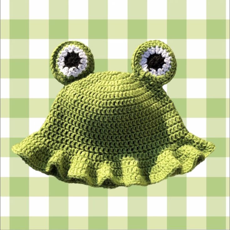 97jkart's tweet photo. loe gagawa ako ng frog bucket hat ko so may gusto bang magpagawa too ..... sayang lg ang sf nd yarn so pleek dm me if interested 😭 300php, 150php reservation fee, bal if done na hehehehehe pls salihan nio ak https://t.co/VTr8K6IR3d