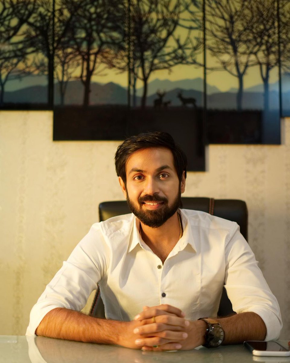 ActorMaanas's tweet photo. Many have been asking for these pics. Taken at my office by #infeelphotography thanks for the lovely clicks. Hope you like them 😇

#maanasnagulapalli #biggboss #bb5 #hyderabad #biggboss5  #teluguactor #telugufilmnagar #biggboss5telugu #biggbosstelugu5 #teammaanasnagulapalli https://t.co/weQ0JoMTMI