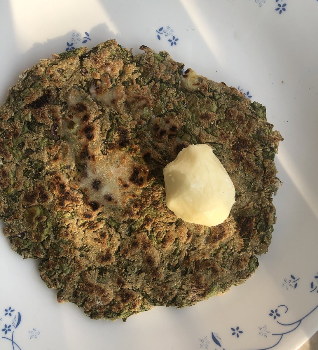 mom_o_log's tweet image. Is it rasgulla? Is it laddu? It’s ‘Nani-ka-Pyaar’ a la makkhan. #whitebutter #homemadebutter #winterjoys