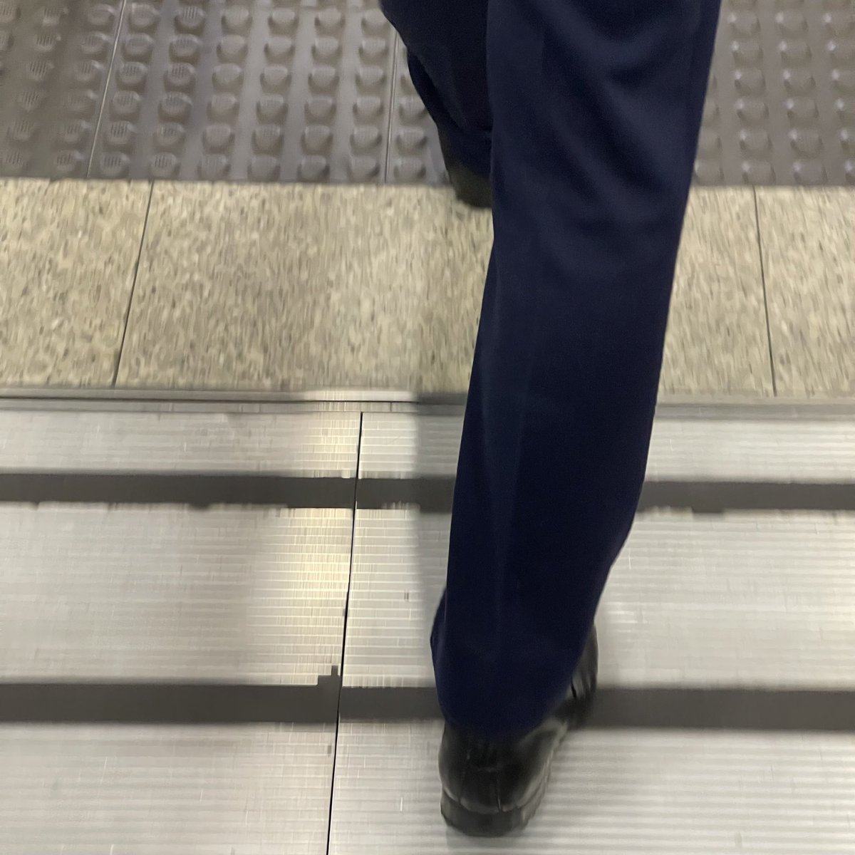 Suitguy1S's tweet photo. Nice suit guy https://t.co/gtCfT5mENn